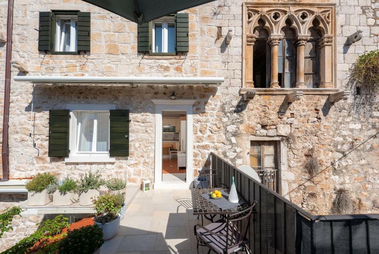 Hektorovic House Hotel Хвар Екстериор снимка